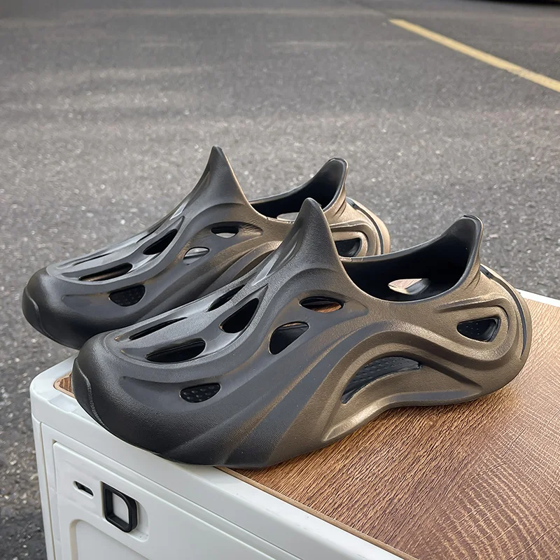 Men Trend 2025 New Summer Yezzy Slippers EVA Soft Bottom Cloud Slides Light  Beach Shoes Male Suitable Indoor and Outdoor - AliExpress