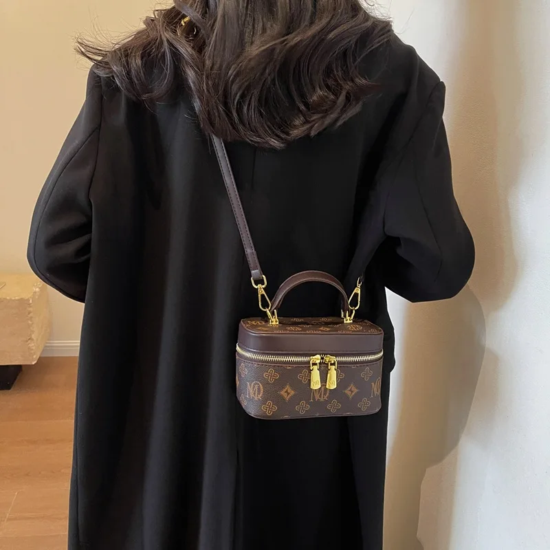 Retro Fashion Tote Female 2024 New Retro Easy Matching Printed Small Square High Sense Crossbody Box Bag