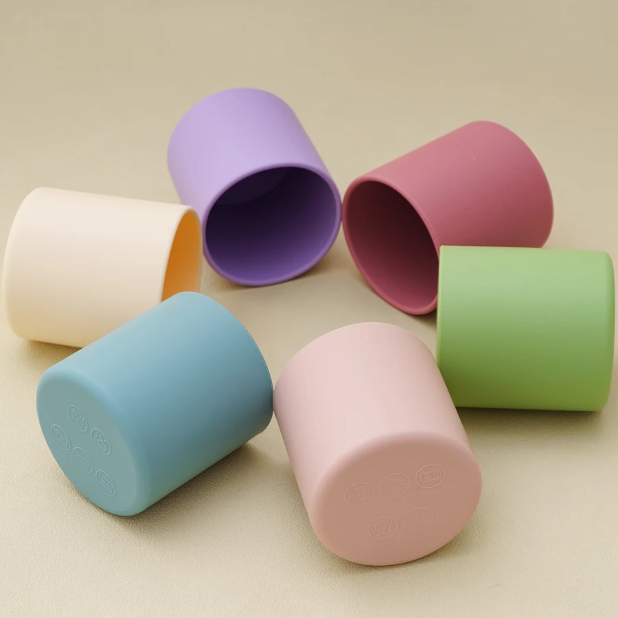 1PCS Baby Silicone Sports Cup Portable Baby Tableware Solid Color Baby Water Bottle Leakproof Baby Sippy Cups Kids Flip Lid Cup 4