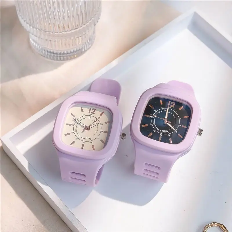 

New Fashion Women Men Quartz Watch Mens Women Watches Luxury Classic Retro Big diamond Wristwatches