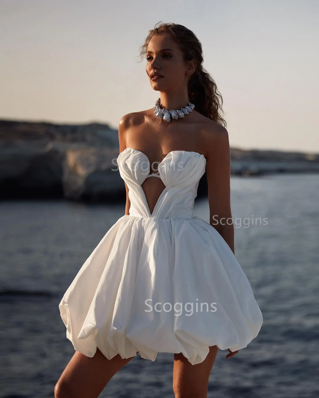 Mini abiti da sposa senza maniche Lace Up Back Simple Short Vestidos De Novia Sexy Sweetheart pieghe una linea Hollow abiti da sposa