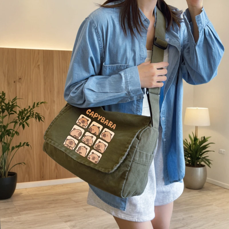 Casual Women's Shoulder Bag Capybara Print Messenger Bag Large Capacity Canvas Crossbody Bag for Daily Use