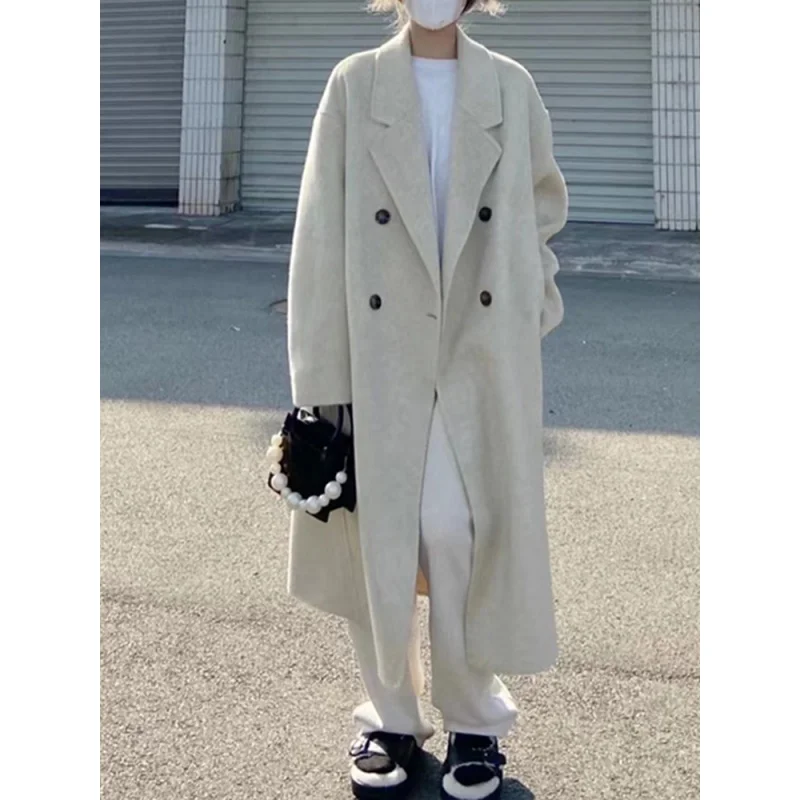 Рисунок 4 - Женское шерстяное пальто