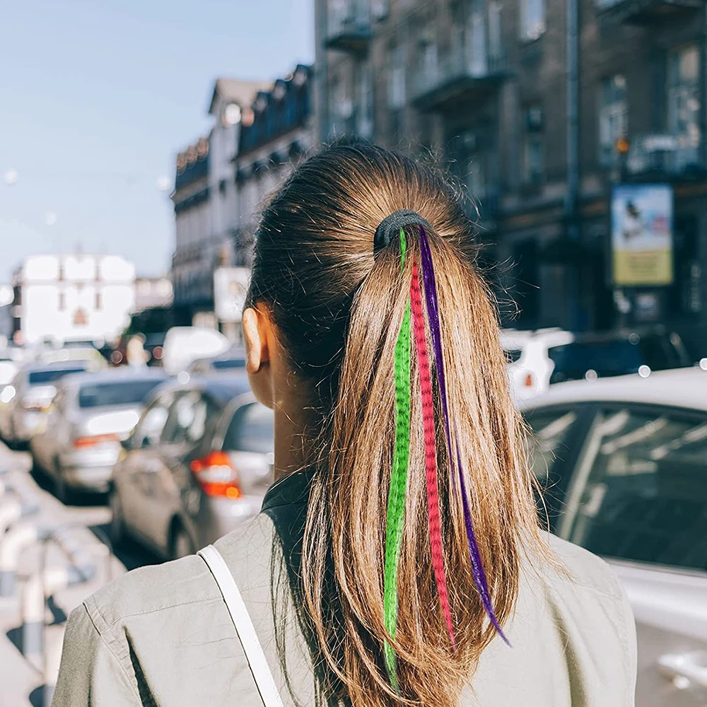 Colord stojí z peří pro vlasy prodloužení syntetická duha falešná vlasy příslušenství pro ženy příčesek prodlužování