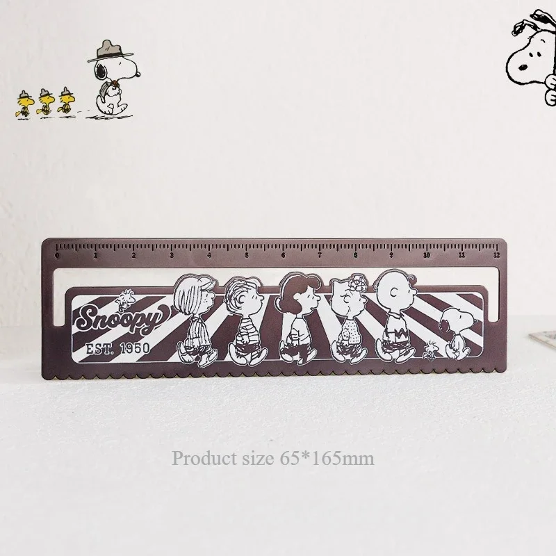 thumbnail image 1 of Regla y marcapáginas de metal de Snoopy y Peanuts, figura de acción de anime de Charlie Brown, papelería multifunción, regalo de cumpleaños y Navidad para niños, 1 of 5