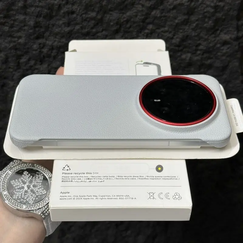 Elegant PU Leather Borderless Lightweight Case - Fingerprint-Resistant Bumper