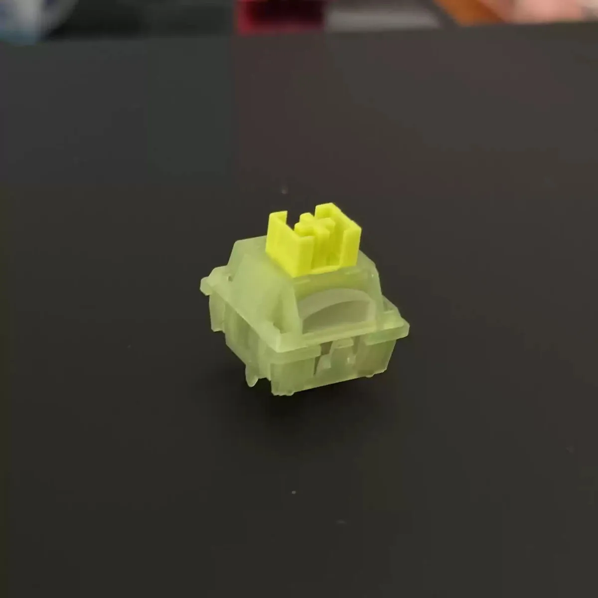 Outemu Silent Peach V3 Switches Linear Silent Lemon V3 Switch Tactile Hot Swap 5 Pin PA66 Pre Lubed POM For Mechanical Keyboard — view 6