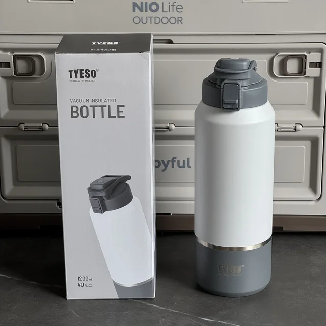 TYESO stainless steel portable sports kettle 2000ml large capacity insulated cup Outdoor portable direct drinking cup 4