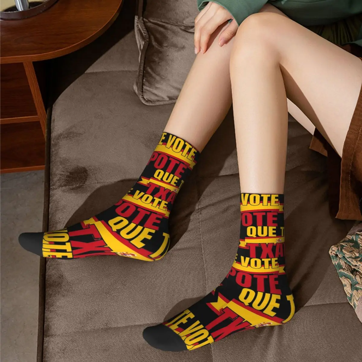 Retro Que Te Vote Txapote Sports Socks Meme Polyester Long Socks for Women Men Sweat Absorbing