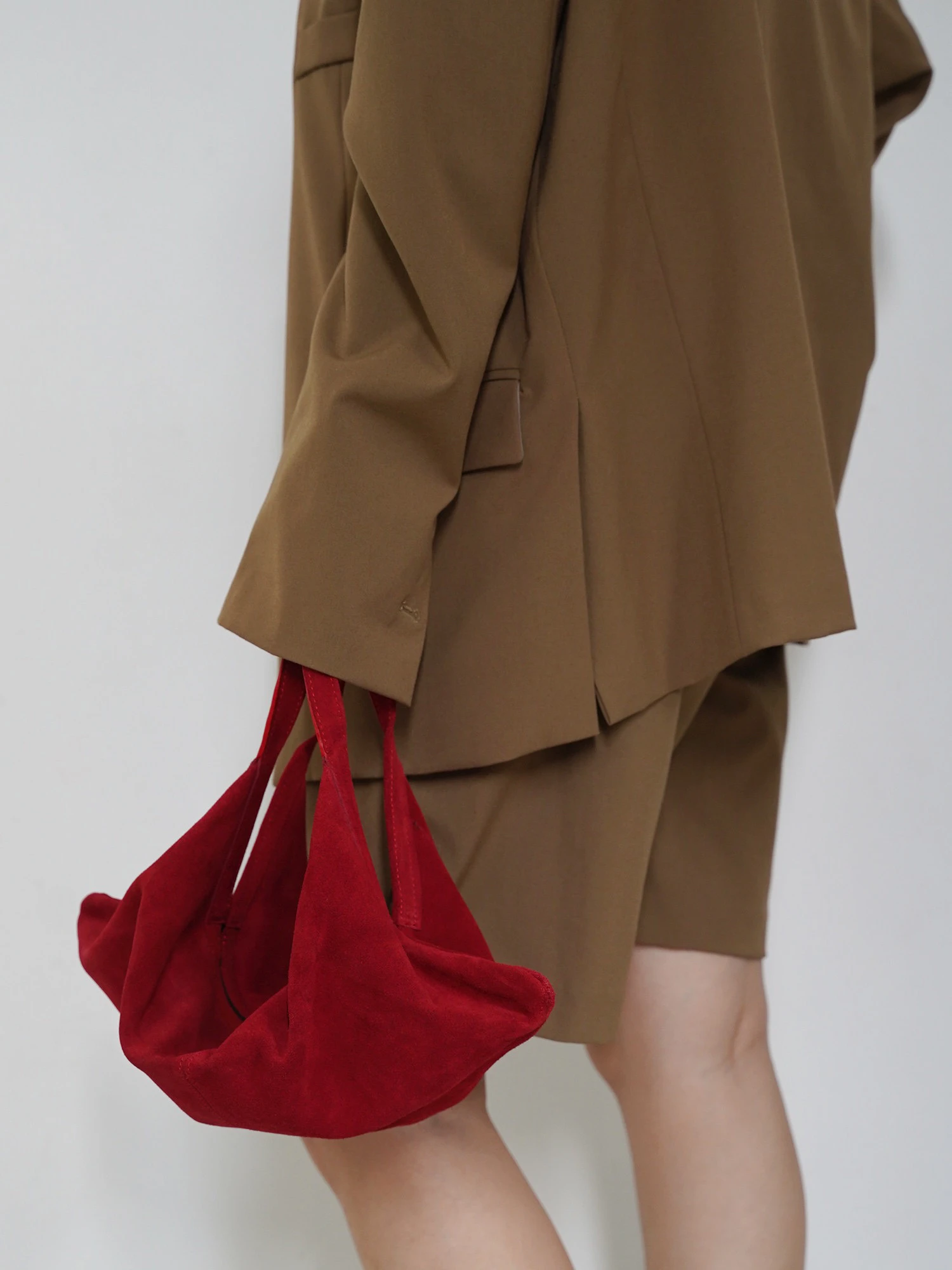 Women Suede Shoulder Bag Crossbody Bag Adjustable Strap Hobo Purse With Inner Pocket Satchel Purse Clutch Purse Zipper Handbag