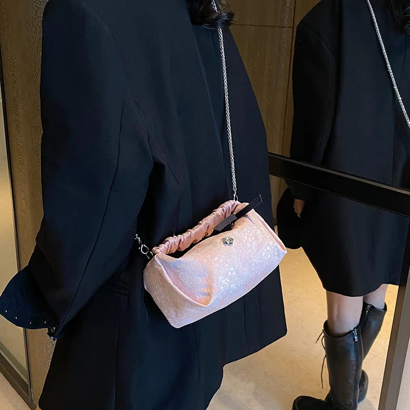 LEFTSIDE Chain Crossbody Bag with Short Handle for Women Small 2023 Cute  Trend Handbags and Purse Lady Y2k Korean Fashion