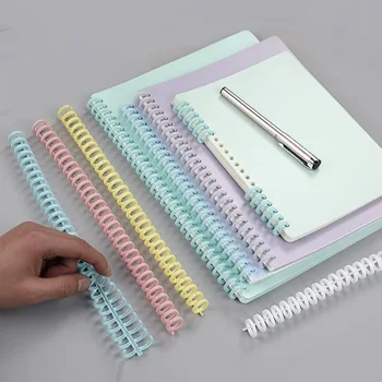5/10 Pezzi Anelli per Rilegatura a 30 Fori in Plastica - Capacità 85 Fogli per Quaderni e Album Fai-da-Te
