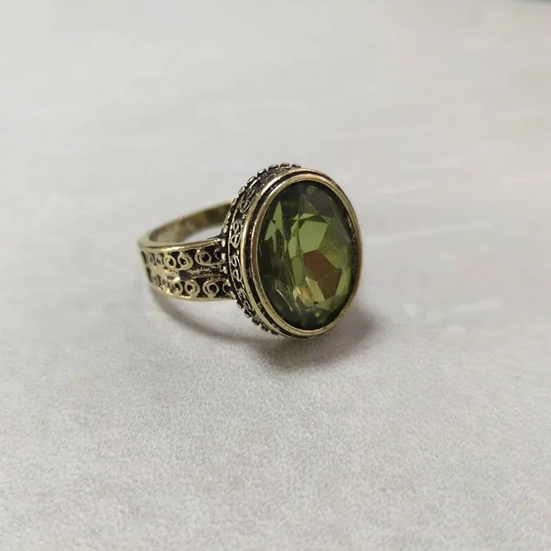 Finger Ring Vintage Peridot Quartz Glass Filled Rings for Women Flower Pattern