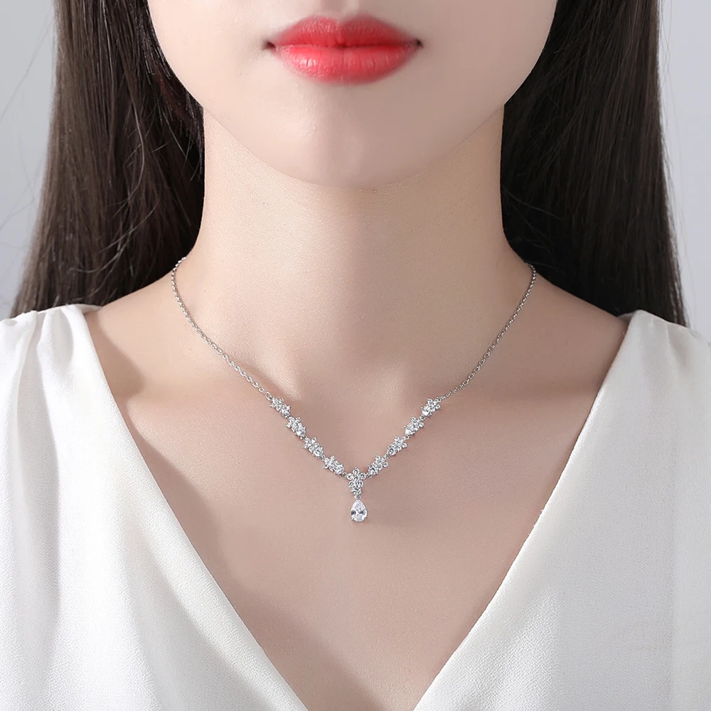 LUOTEEMI Multiple Shinning Cubic Zirconia Flowers Wedding Bridal Necklace for Women Simple Big Waterdrop Luxury Christmas Gifts