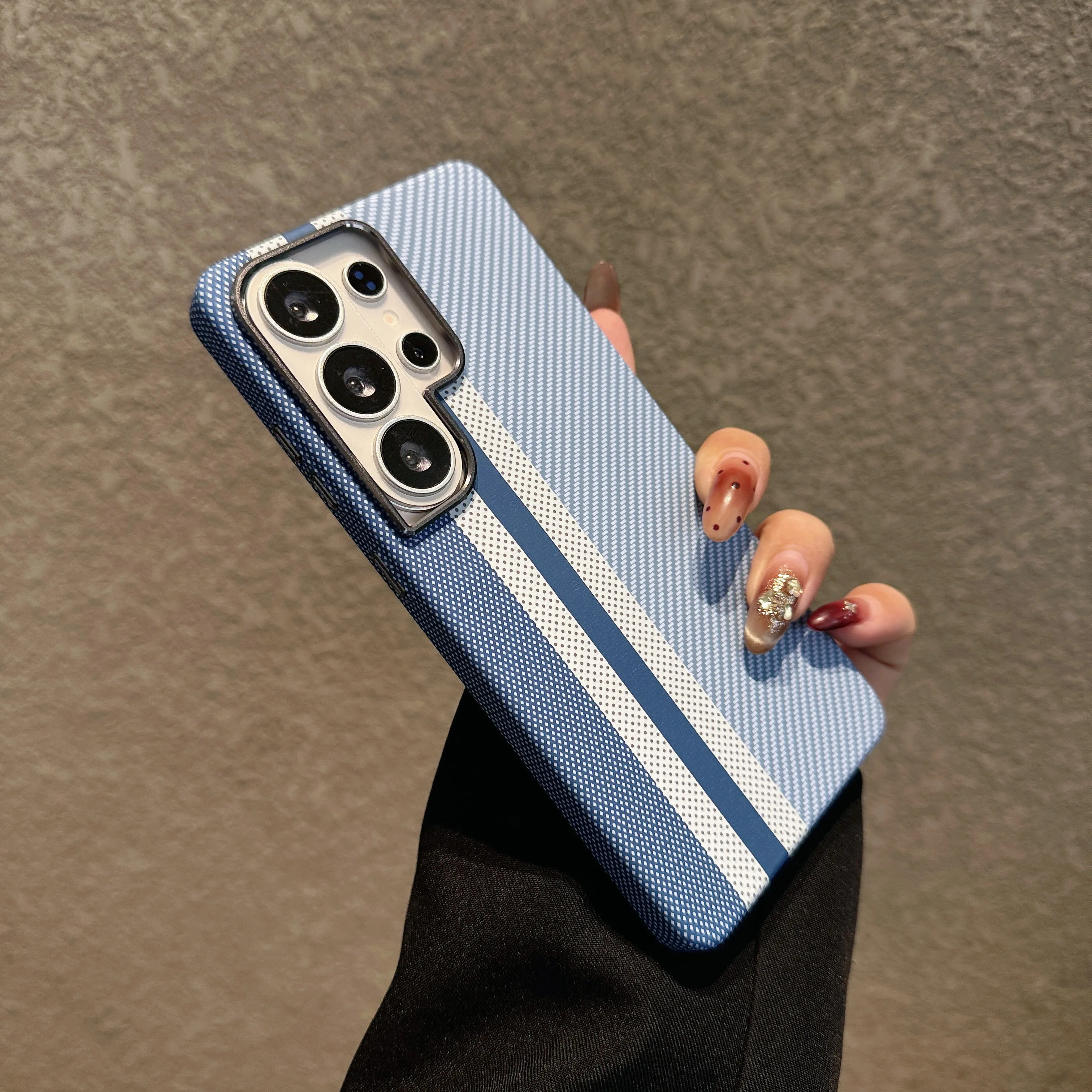 Luxury Carbon Fiber Texture Magnetic Charging Case with Alloy Lens Protection Rugged PC Cover