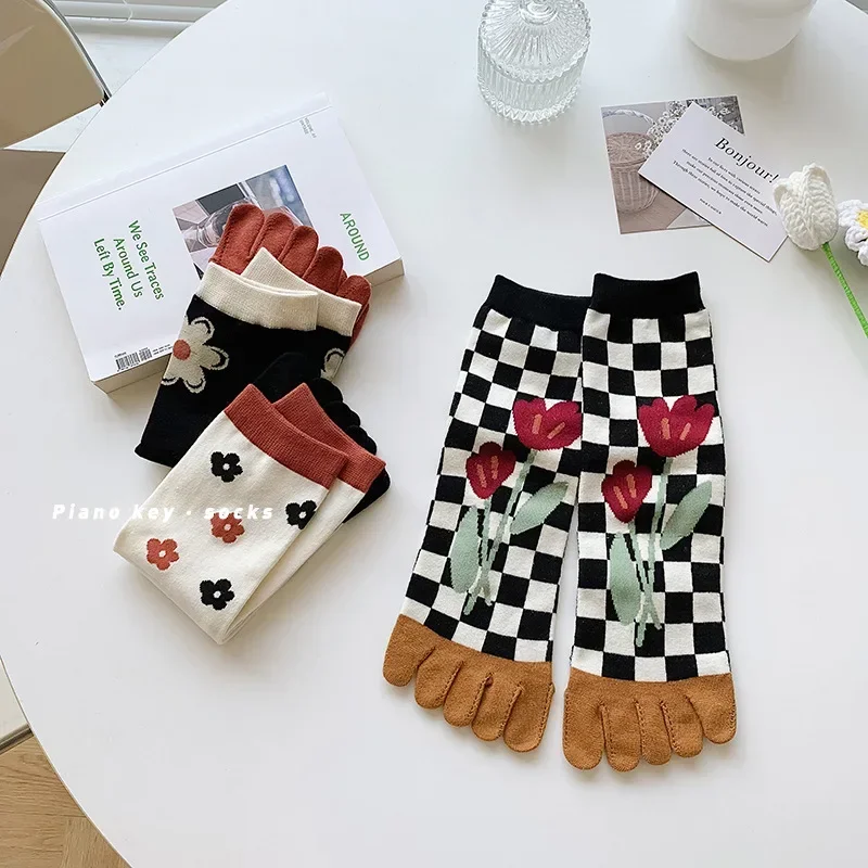 Damen Herbst und Winter, reine Baumwolle, Fünf-Finger-Socken, bedruckt, geteilte Zehensocken, Vintage, bequeme Socken – Detail 6