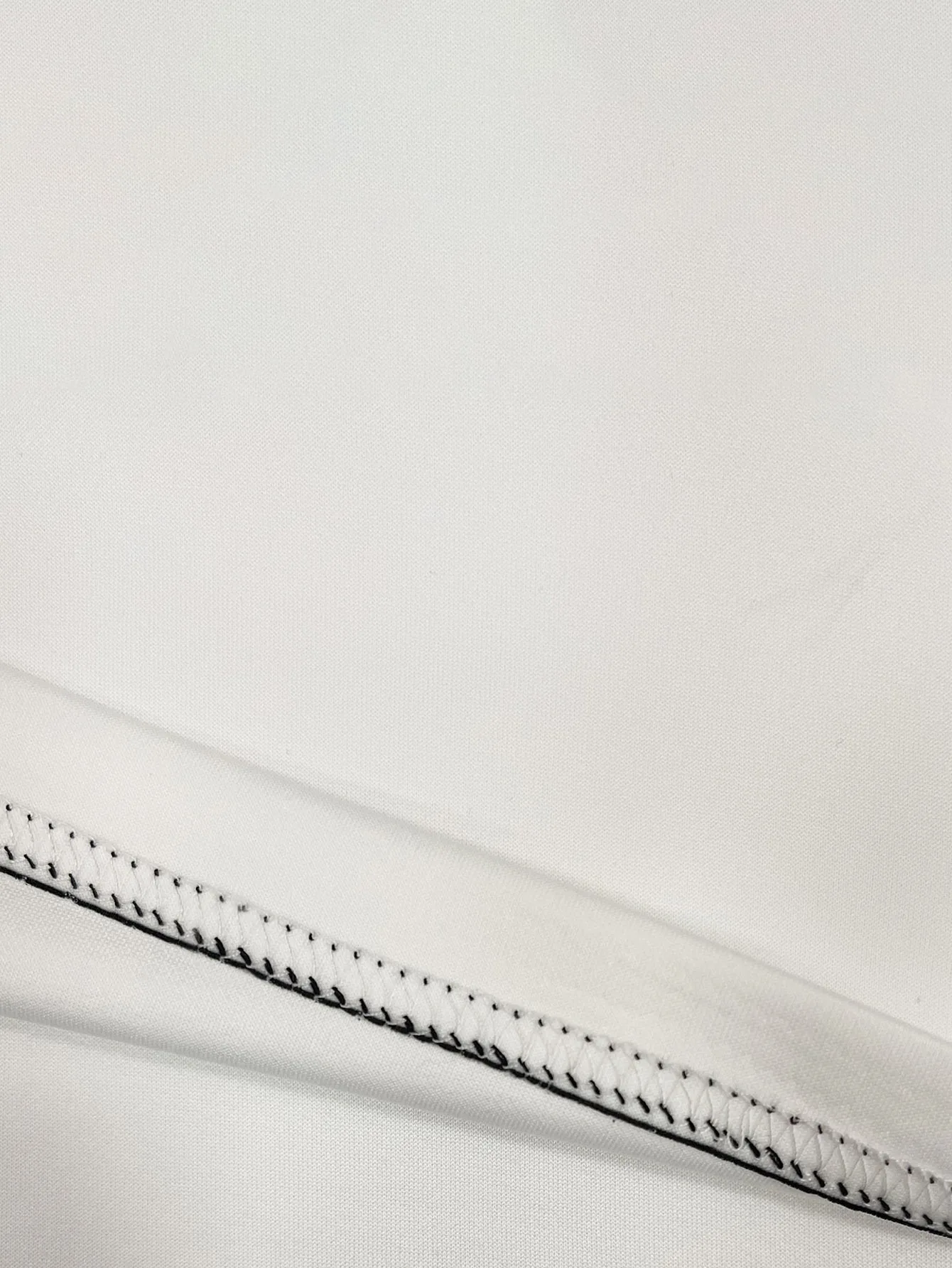  3D  Ʈ ݹ, غ  ٵ  ݹ, Ʈ  Ʈ м, ĳ־ ÷   Ʈ