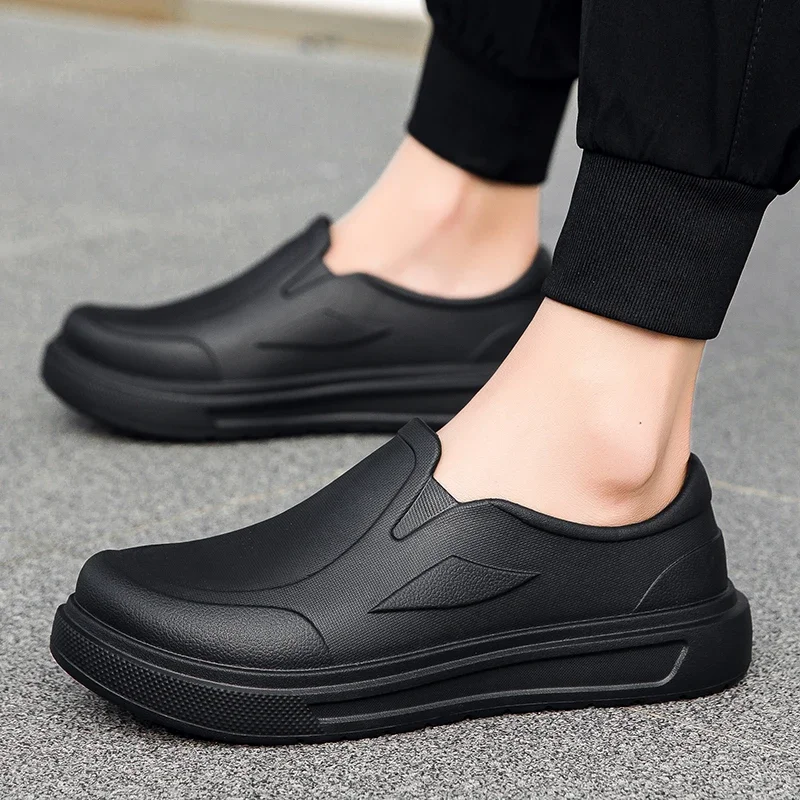 Men's Chef Shoes Anti Slip Oil Resistant Dirt Resistant Kitchen Shoes Work Shoes Quick Drying Rain Shoes Large Size Breath Clogs 2