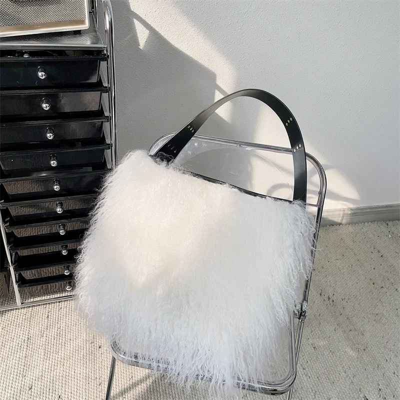 

Large Capacity Real Wool Fur Tote Bag Women's High Quality Soft Warm Shoulder Bag with Adjustable Straps Winter New Arrivals