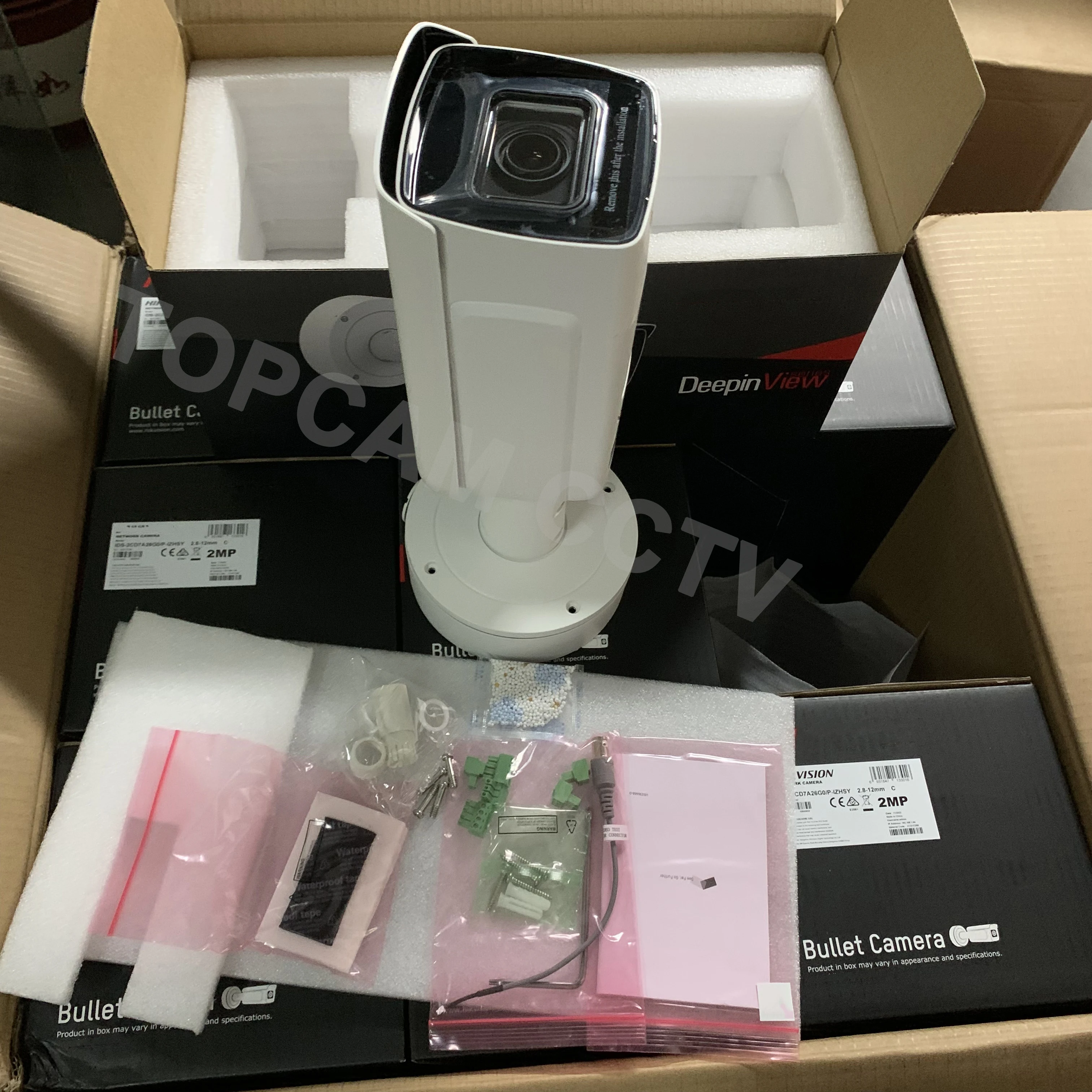 2MP DeepinView ANPR Moto Varifocal Bullet Camera iDS-2CD7A26G0/P