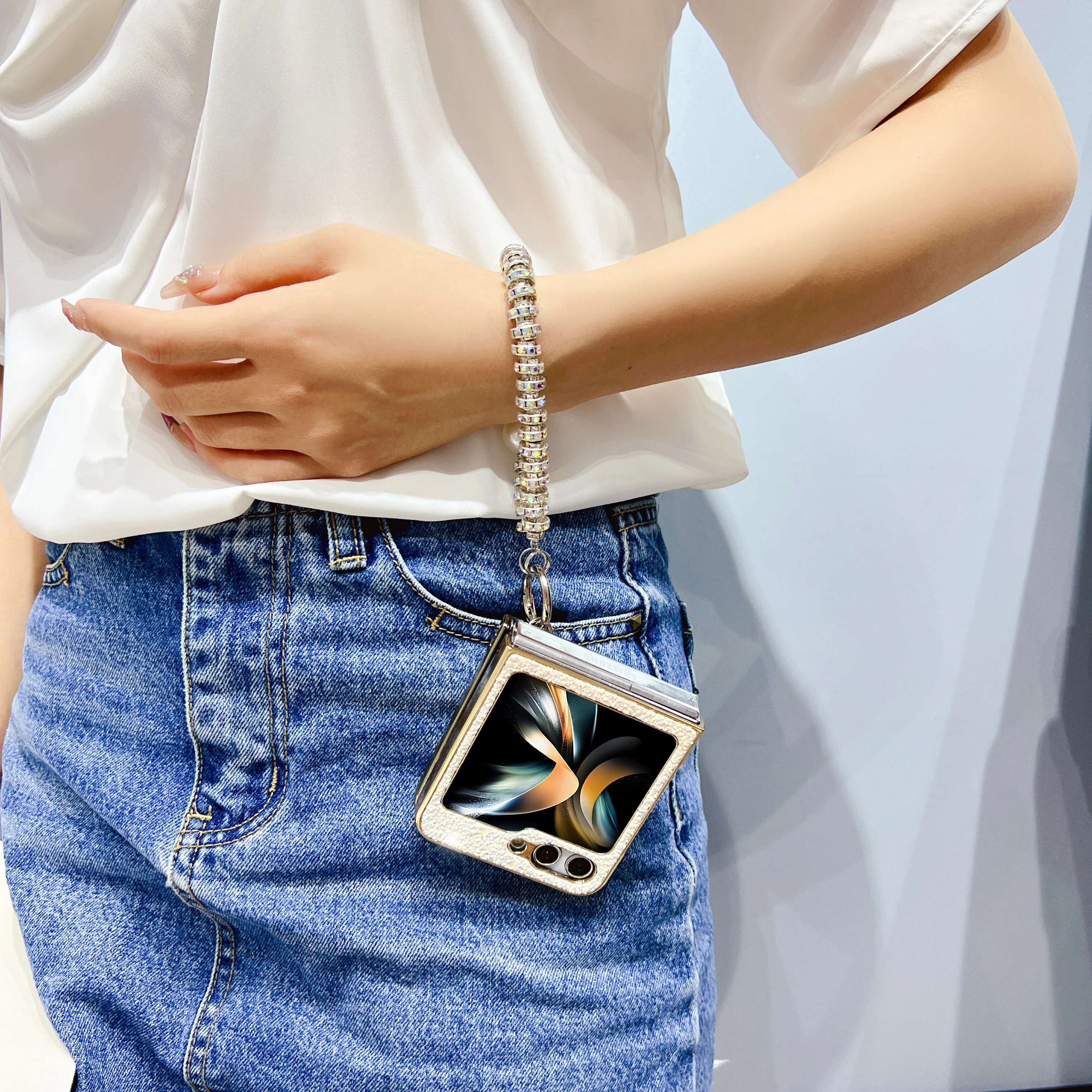 For Samsung Galaxy Z Flip 5 4 3 Case Glitter Gradient Electroplating Bracelet Shockproof Protection Hard Back Cover Accessories