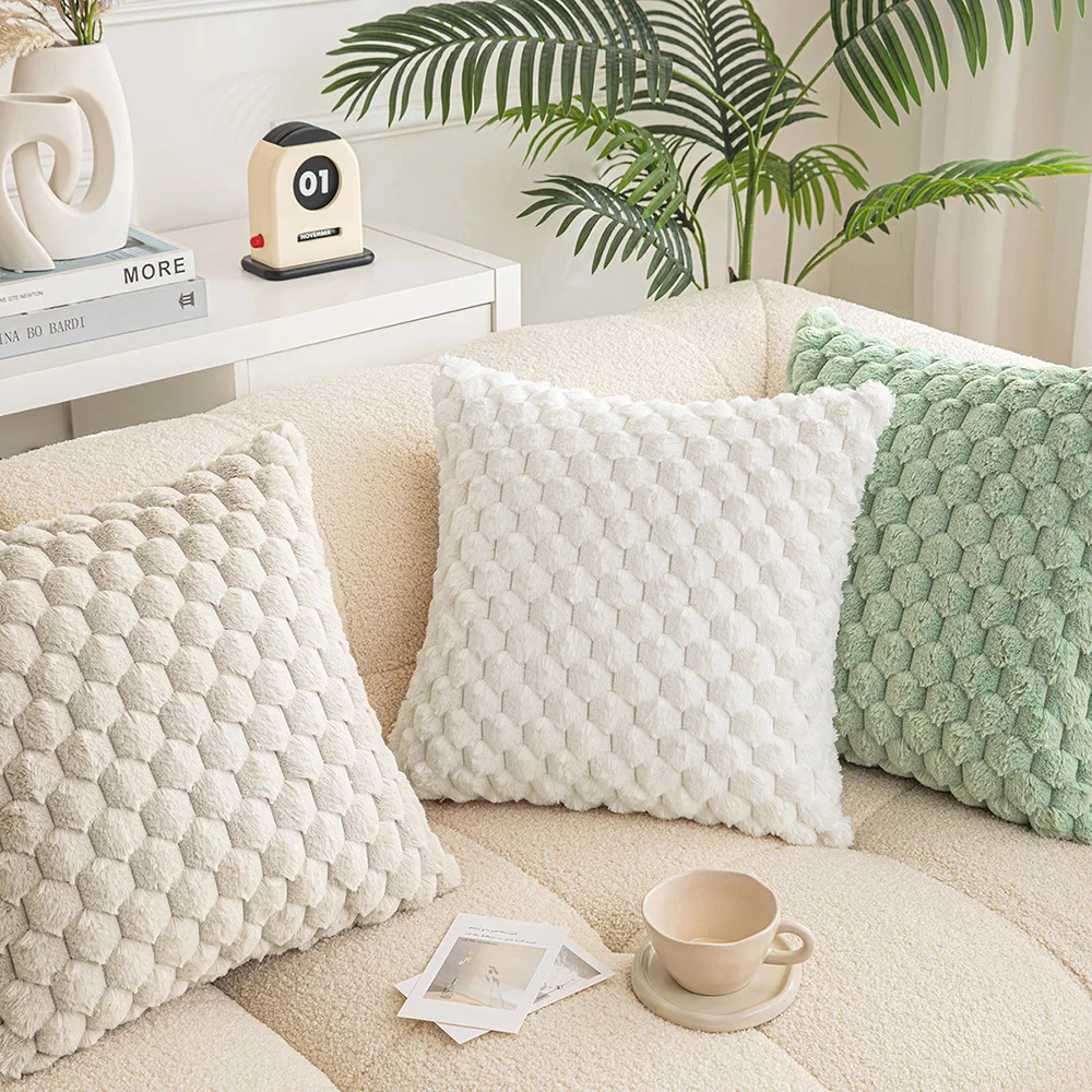 2PCS Pineapple Pattern 3D Soft Plush Pillowcase, Suitable for Bedroom Headboard and Bedroom Decoration  Pillow Covers Decorative