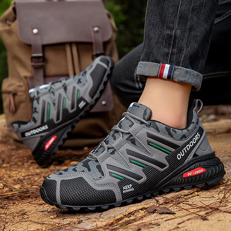 أحذية المشي غير قابلة للانزلاق