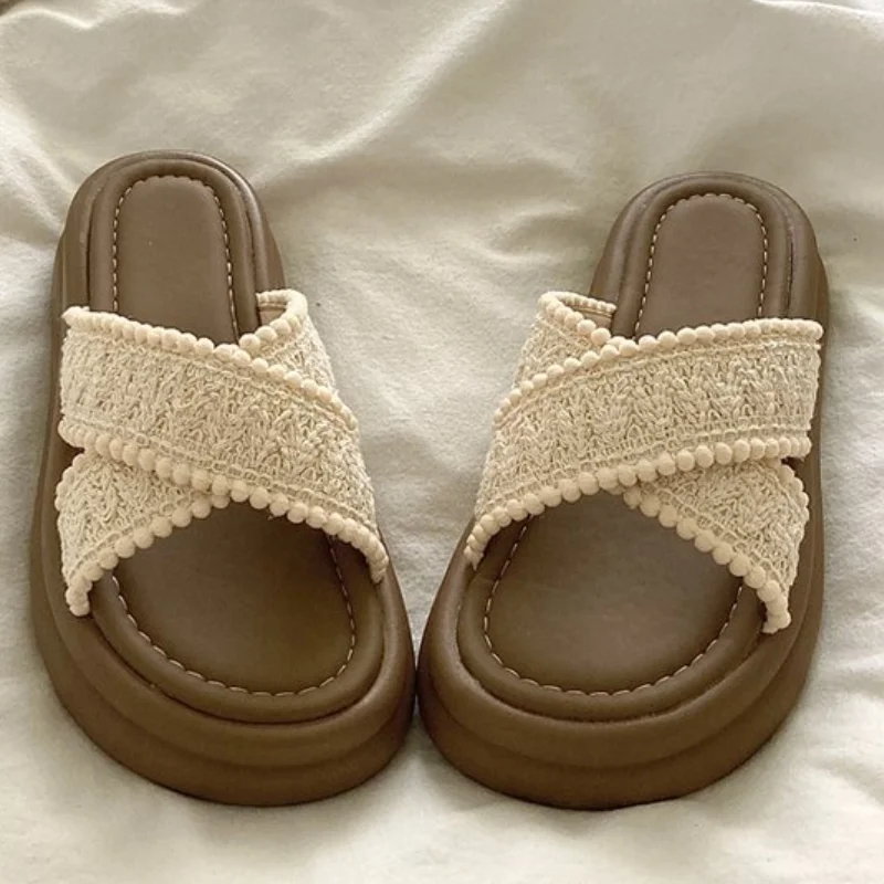 Women's Korean Style Crisscross Fabric Strap Platform Slippers, Pom Pom Trim Chunky Sole Outdoor Summer Slide Sandals 1