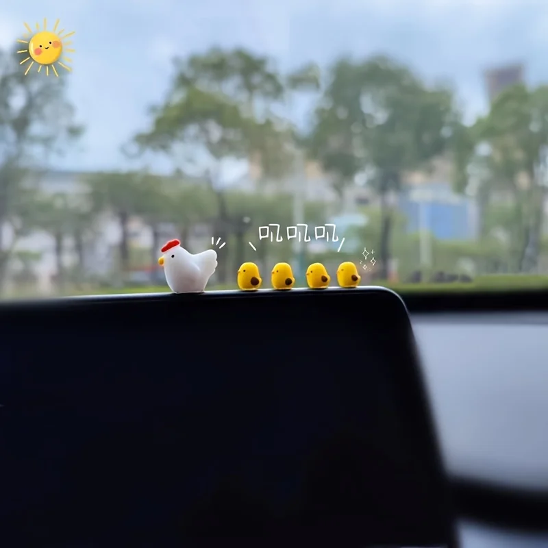 Description Picture 5 of item5pcs/set Cute Mini Chicken Car Ornaments, Car Center Console, Rearview Mirror Decoration, Car Dashboard Decoration,