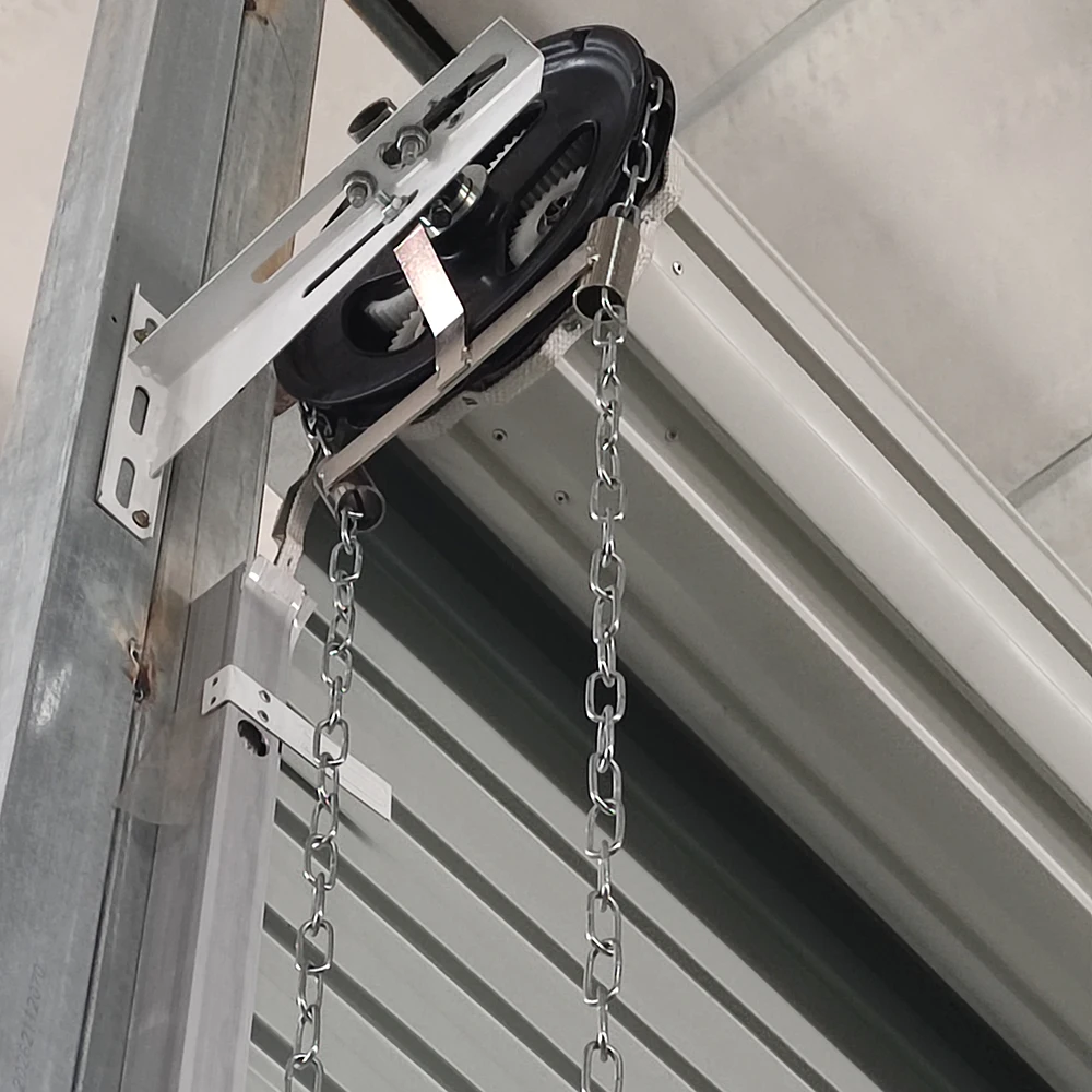 LongLastingSteelManualRollingshutterrollupdoorwithchainhoist.jpg