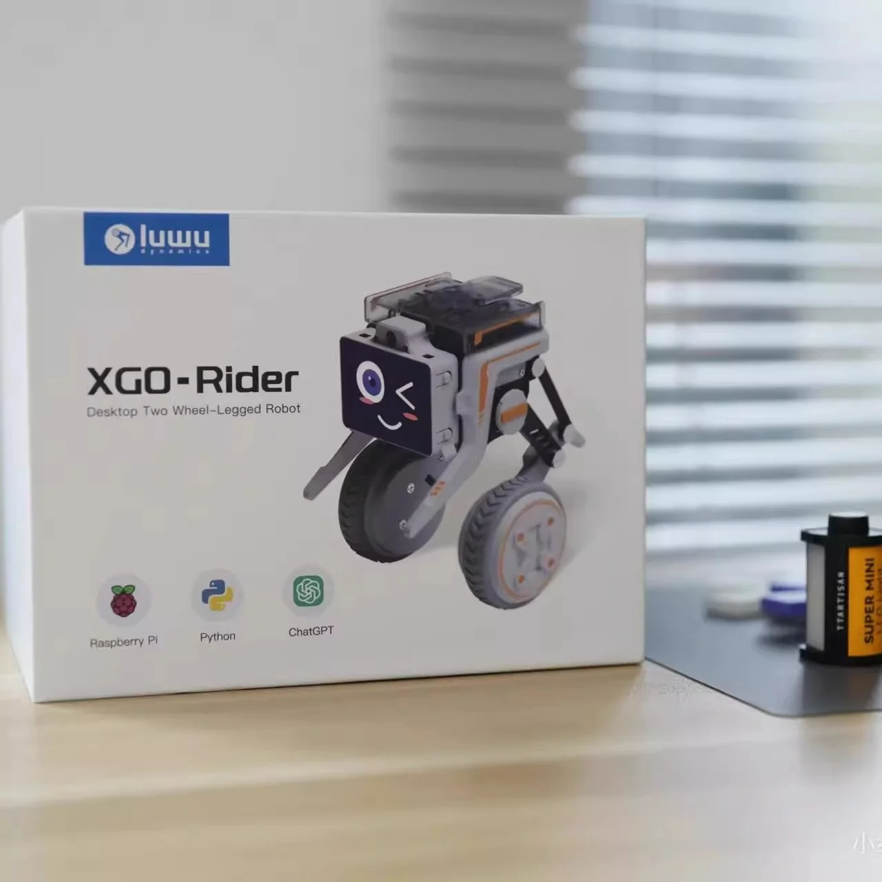 XGO Rider Robot Desktop AI Wheel-Legged Robot Omni Directional Self-Balancing Raspberry Pi Electronic Pet AI with Custom