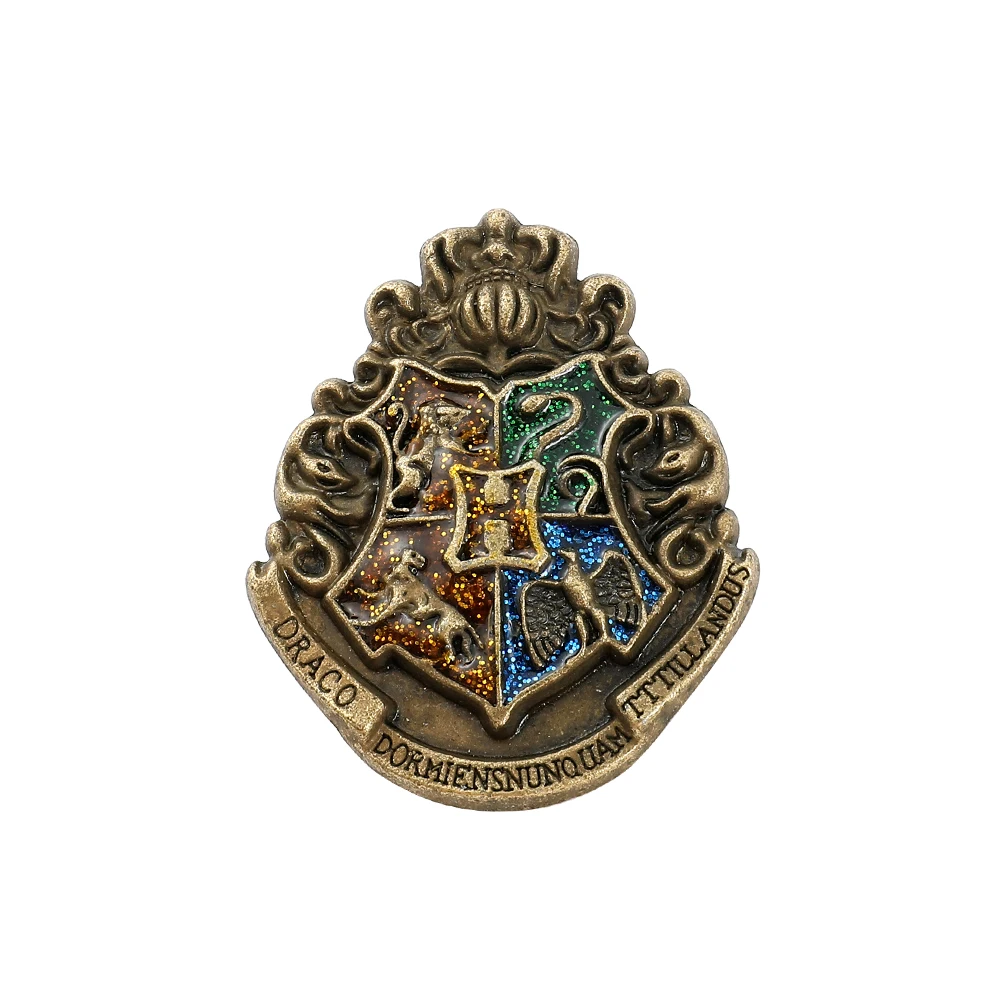 Film Harry Potter Cosplay Hogwarts College Abzeichen Gryffindor Pin  Medaillon Kinder Slytherin Holzkiste Zubehör Geschenke - AliExpress