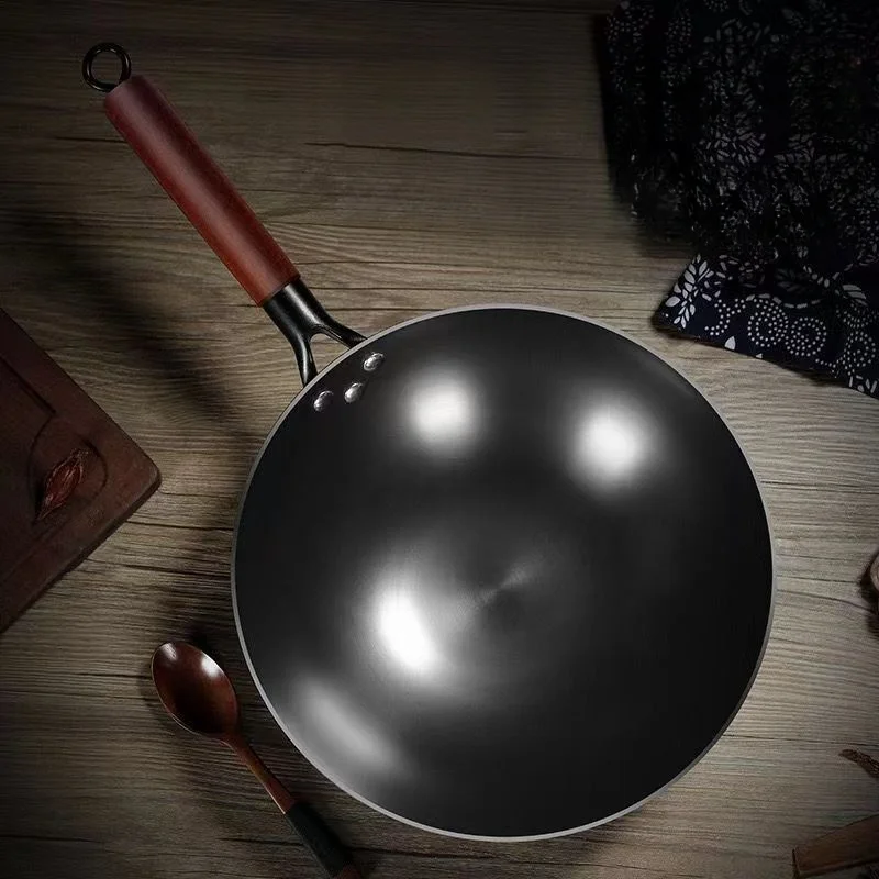 13Inch Cast Iron Skillet-Rust-Resistant, No Coating, Round Bottom, for Home & Restaurant Use, Non-stick, Nitrogen Alloy