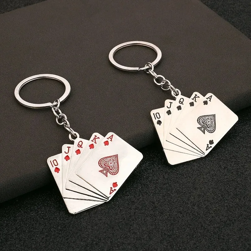 Kreativer Poker-Enthusiasten, Mini-Schlüsselanhänger aus Metall, niedlicher Schlüsselanhänger, Spielkarten-Anhänger, Schlüsselanhänger, Zubehör, personalisierter Schlüsselanhänger, Geschenk für Liebhaber – Detail 1