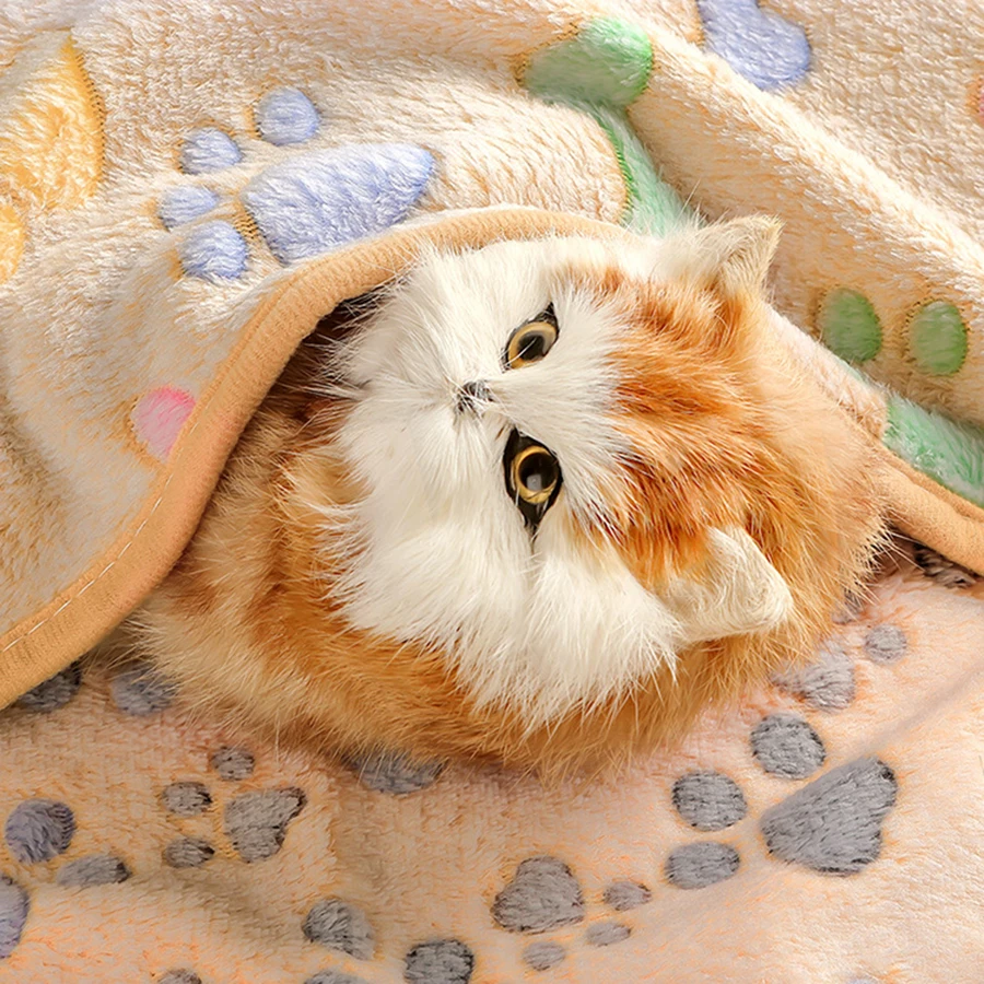 Pet Blanket Flannel paw print pet blanket for warmth softness and no shedding of fur universal blanket for cats and dogs cat pad