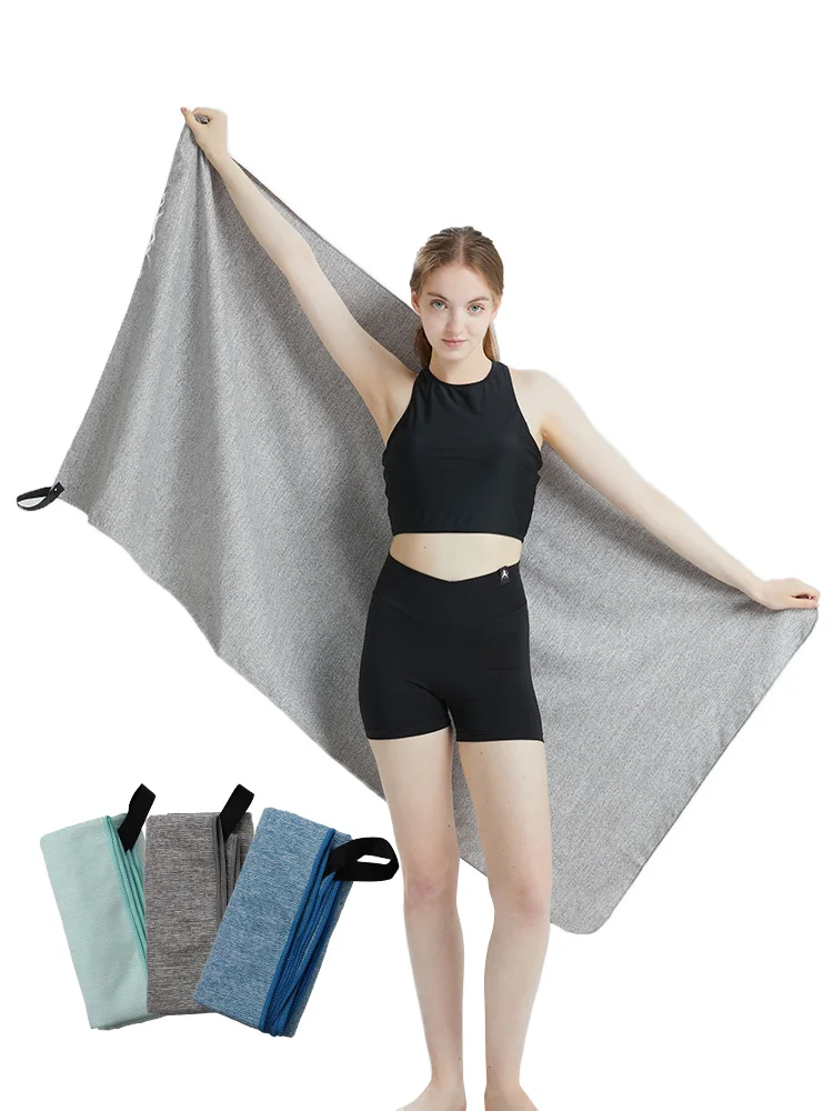 Fit-Flip Asciugamano Sportivo con Scomparto a Cerniera e Clip Magnetica