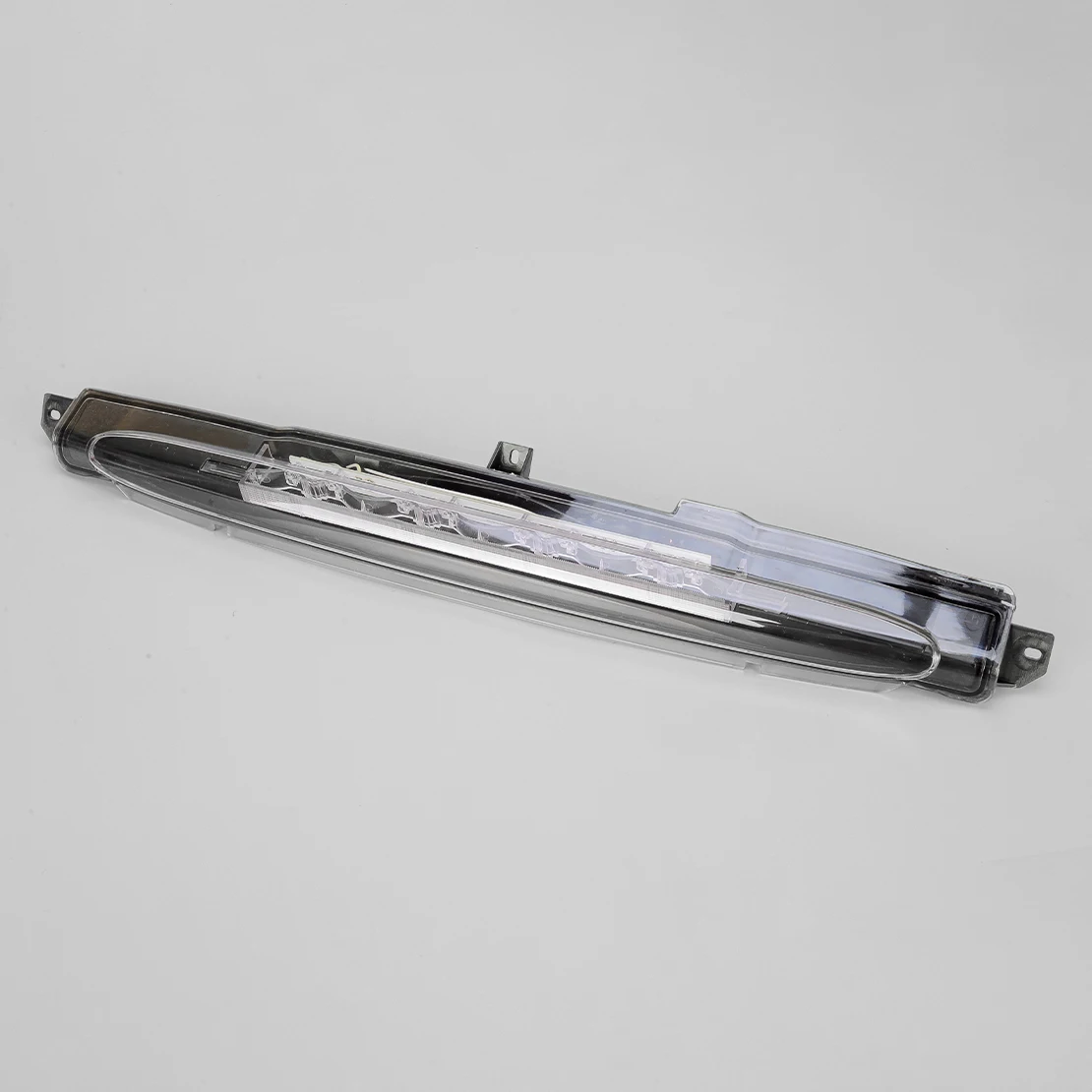 

15201921 GM2890106 прозрачная линза задняя третья высота тормоза для Isuzu Chevrolet Saab Oldsmobile Buick GMC