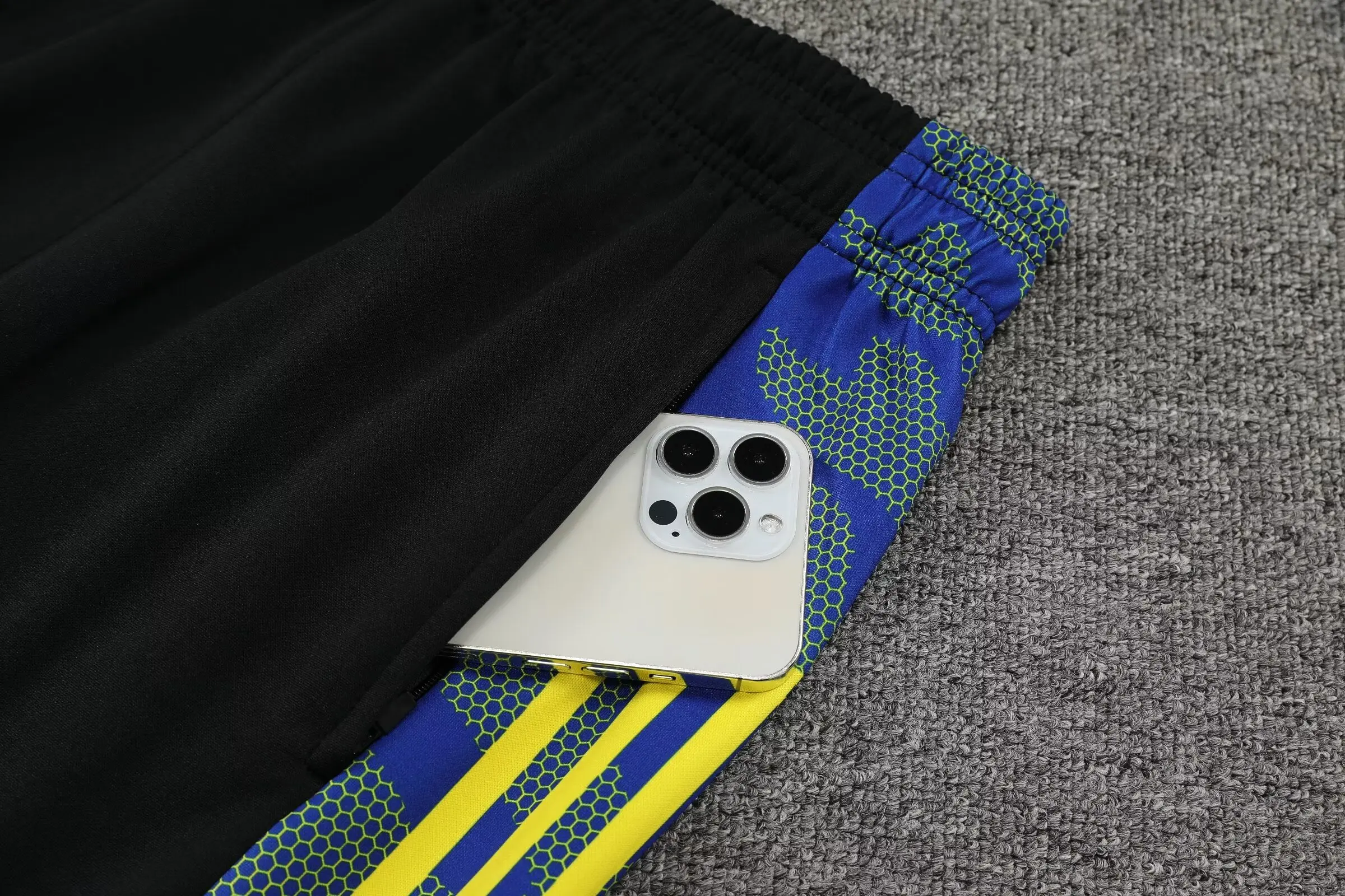 مجموعة موحدة لكرة القدم الأمريكية للرجال ، ملابس ت...