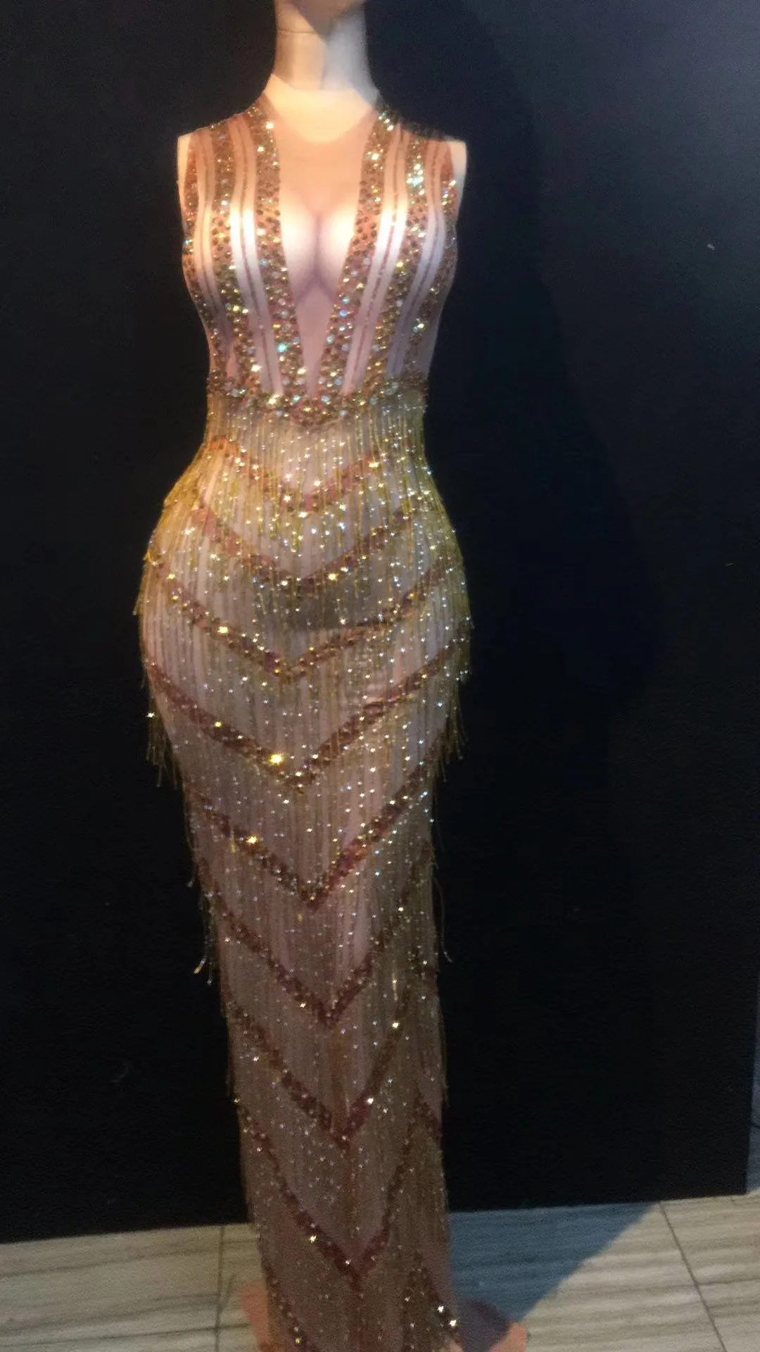 

Sleeveless Shining Rhinestones Tassel Sexy Women Long Dress Party Birthday Evening Clothing Stage Entertainer Singer Costumes