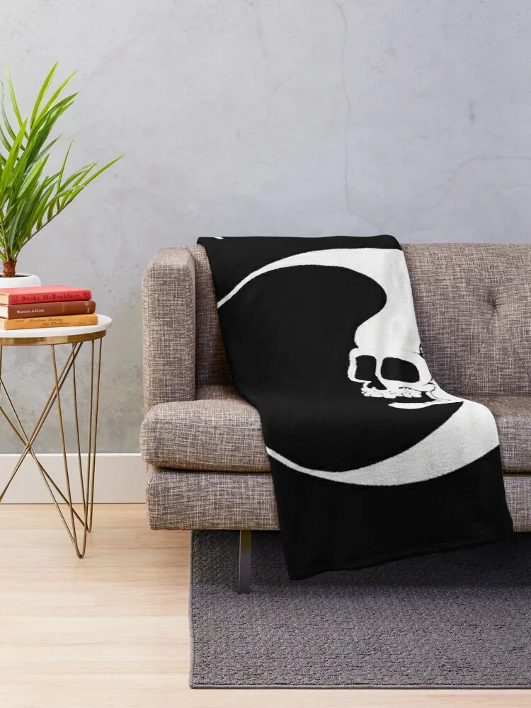 Dead Moon Throw ���, ���Ÿ� �����̳�, ǫ���� ���� ���