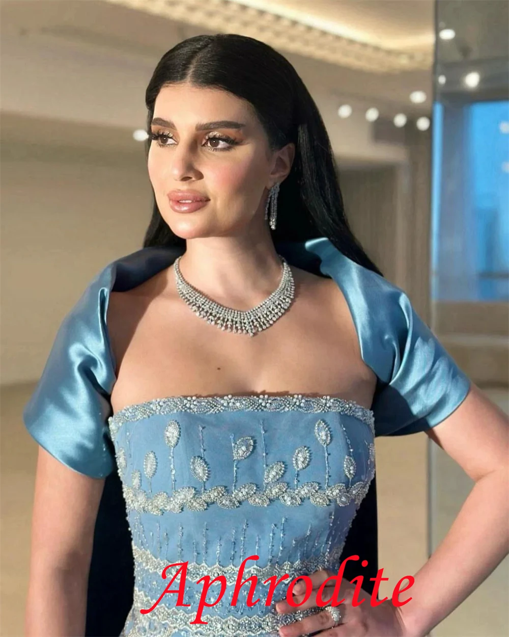 فستان سهرة أنيق من الساتان الأزرق مخصص رائع بدون ح...