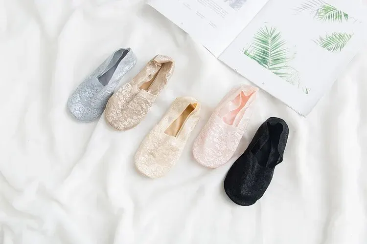 Description Picture 2 of item5 Pairs Fashion Women Girls Summer Socks Style Lace Flower Short Sock Antiskid Invisible Ankle Socks New