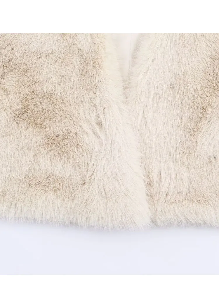 Chic Elegant Faux Fur Vest Top Women Fashion V neck Fluffy Vests Coat 2025 Winter Female Sleeveless Jacket Waistcoat Outerwear ﻿