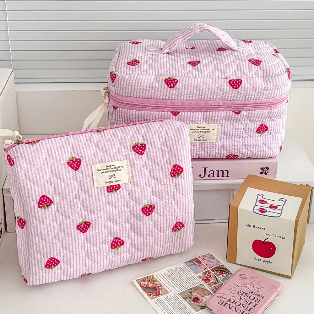 Pink Strawberry Women Cosmetic Quilted Bag Portable Travel Organizer Toiletry Makeup Storage Pouch Handbag Ladies Zipper Bag