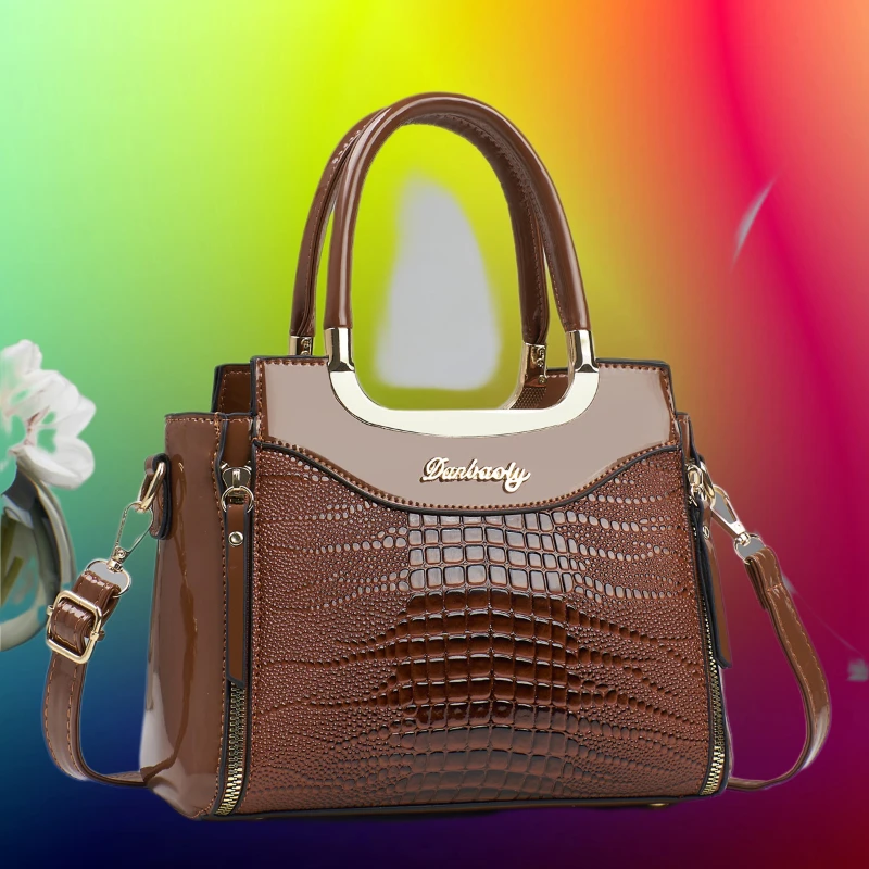 LADY 20 HANDBAG IN CROCODILE PATTERN PINK PASTEL CALFSKIN