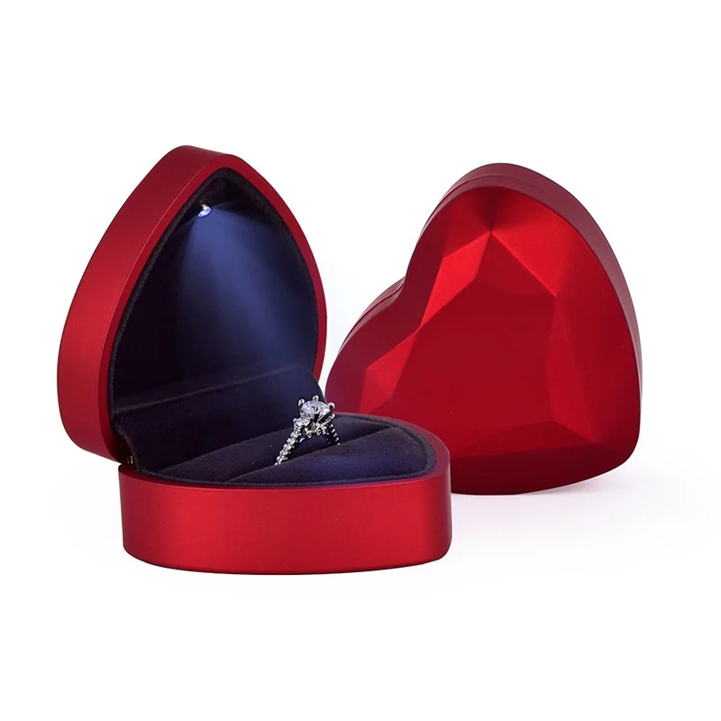 Creative Heart Ring Box Heart Shape LED Light Jewelry Box Proposal Confession Ring Box LED Light Earring Pendant Storage GiftBox