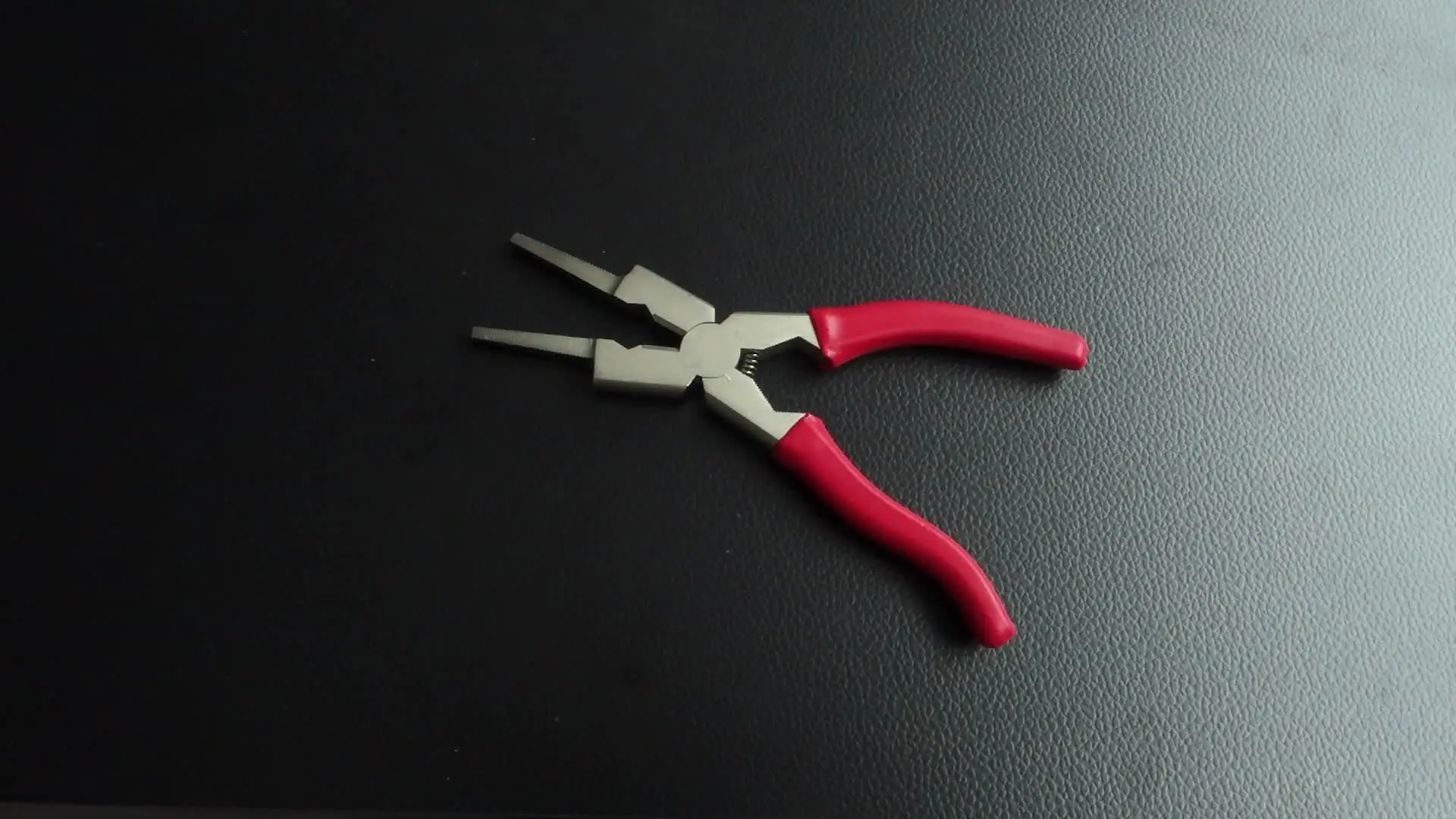 MIG Welding Pliers – 8-in-1 Multitool With Wire Cutter, Nozzle Remover, Spatter Cleaner, HRC60 Steel, Anti-Rust Coating