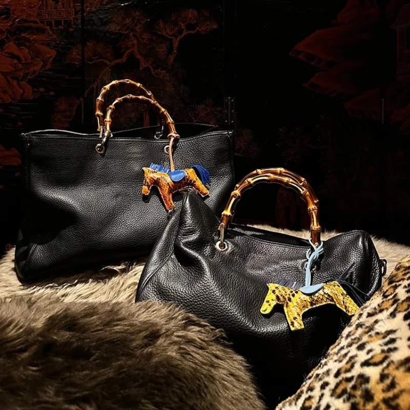 2024 New fashion Women's soft leather Retro Fashion High-grade Single crossbody Messenger Bag Bamboo handle Bag Shoulder Purse