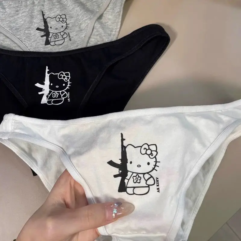 

Spice Girl Kittys Cotton Cute Cartoon Anime Cat Low Waist Sexy Black and White Sports Triangle Panties Female Ins Undergarments