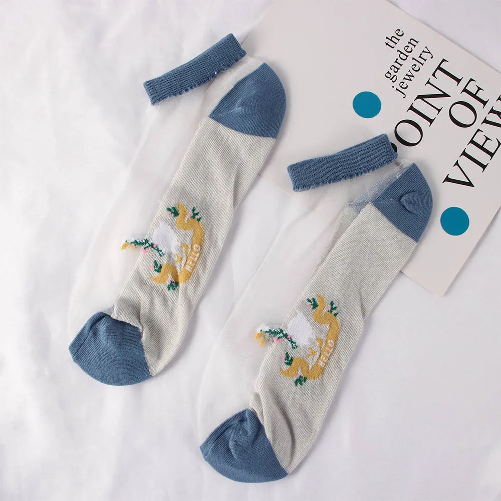 1 Pair Women Invisible Socks Summer Style Thin Women Transparent Love Heart Jacquard Ankle Socks Women Breathable Socks